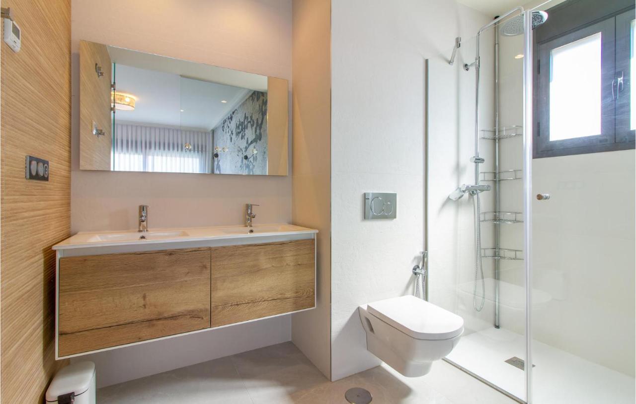 Stunning Home In Castalla With Wifi Bagian luar foto